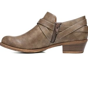 Life Stride Adley booties